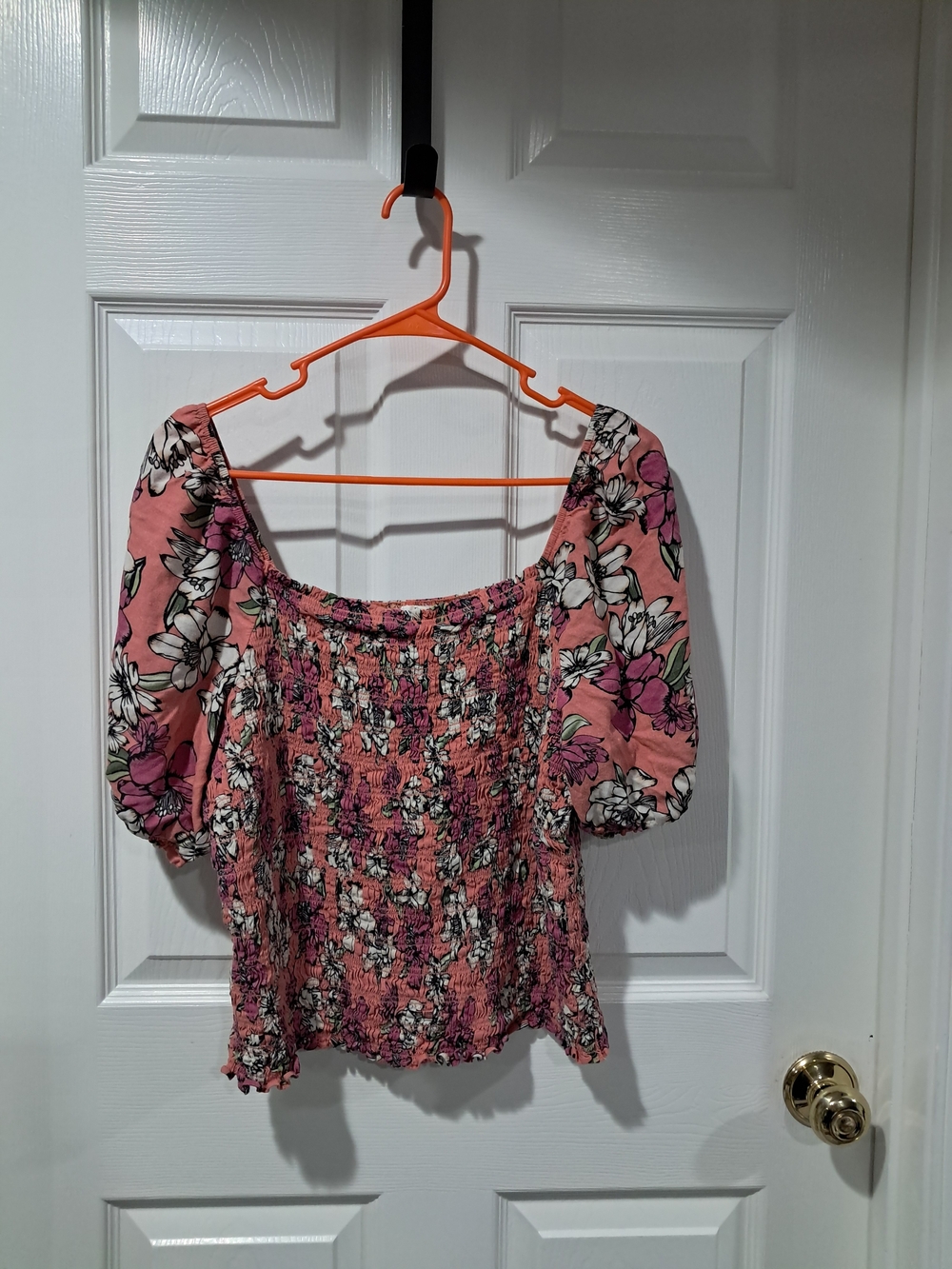 Smocked Floral Puff-Sleeve Women's Top in Coral Pink